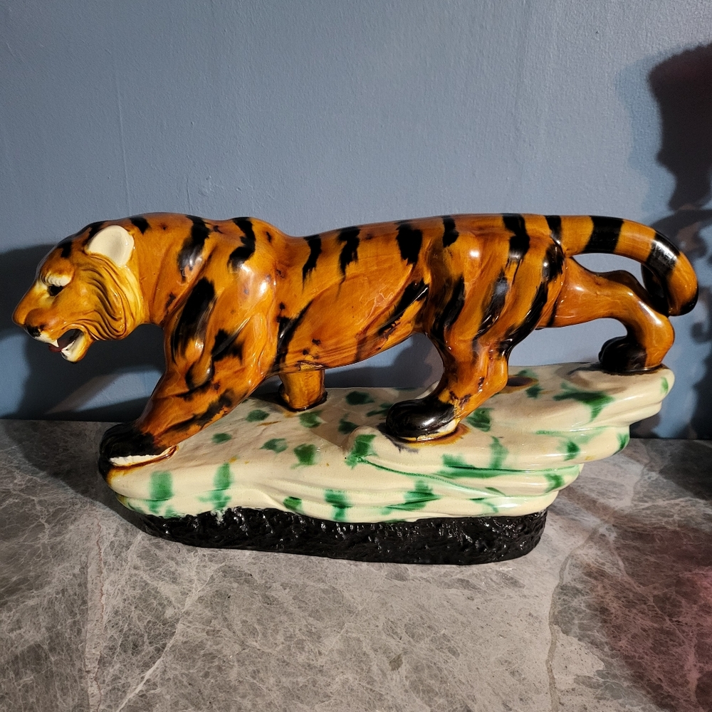 Huge art deco tiger sculpture